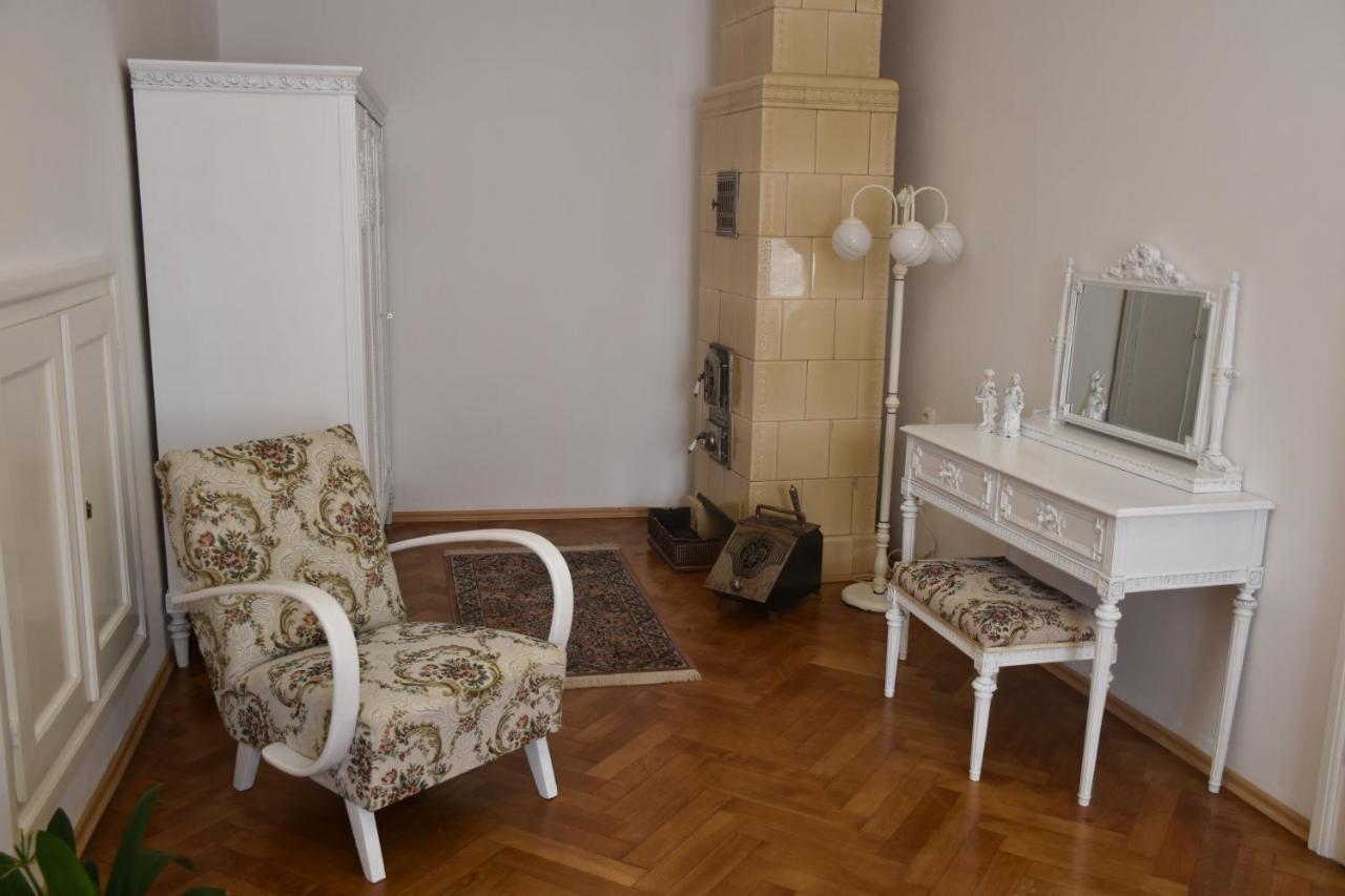 Lovecky Apartman Na Namesti Ve Frenstate Pod Radhostem Френштат-под-Радгоштем Экстерьер фото