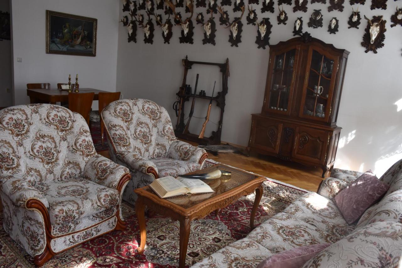 Lovecky Apartman Na Namesti Ve Frenstate Pod Radhostem Френштат-под-Радгоштем Экстерьер фото
