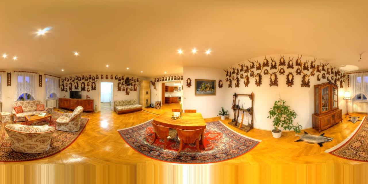 Lovecky Apartman Na Namesti Ve Frenstate Pod Radhostem Френштат-под-Радгоштем Экстерьер фото